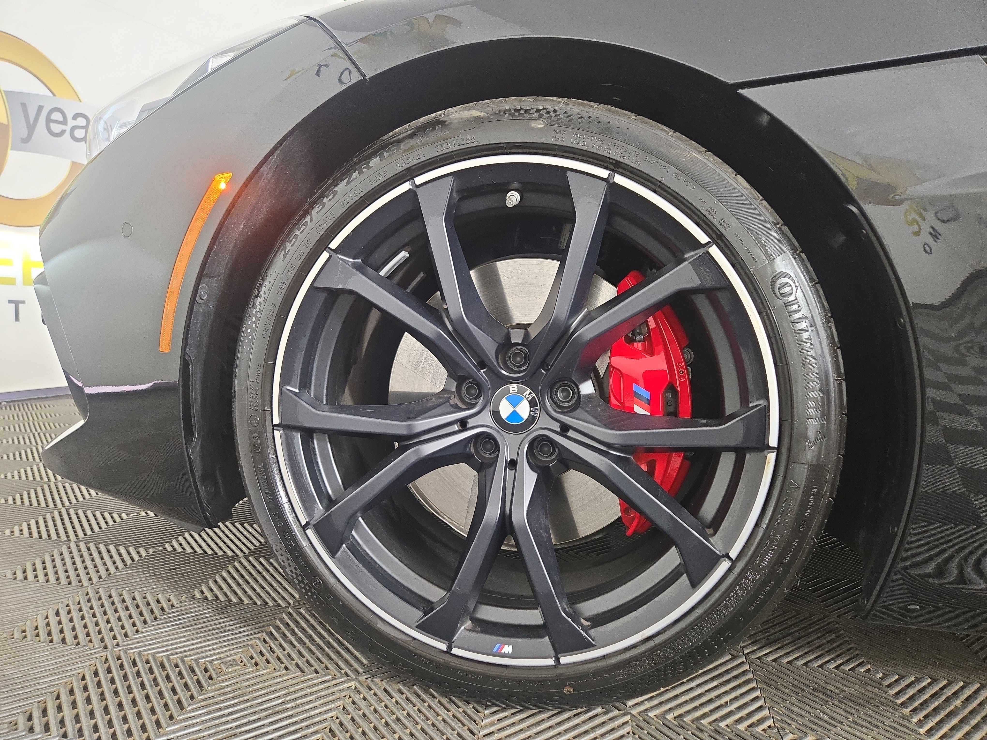 Used 2024 BMW Z4 M40i w/ Premium Package image 34