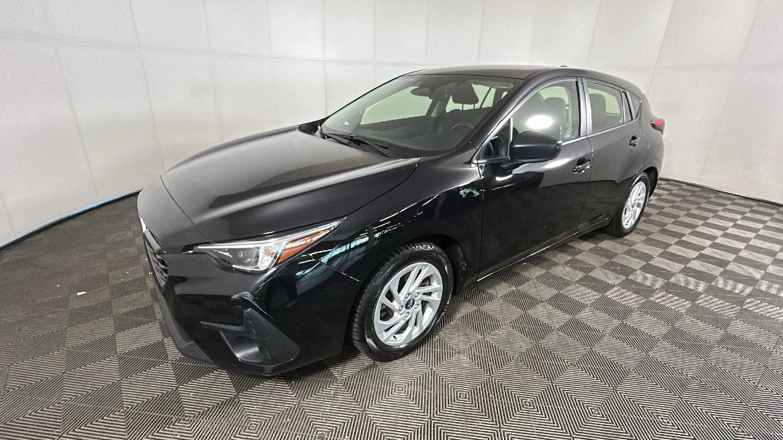 Used 2024 Subaru Impreza 2.0i AWD/4WD image 7