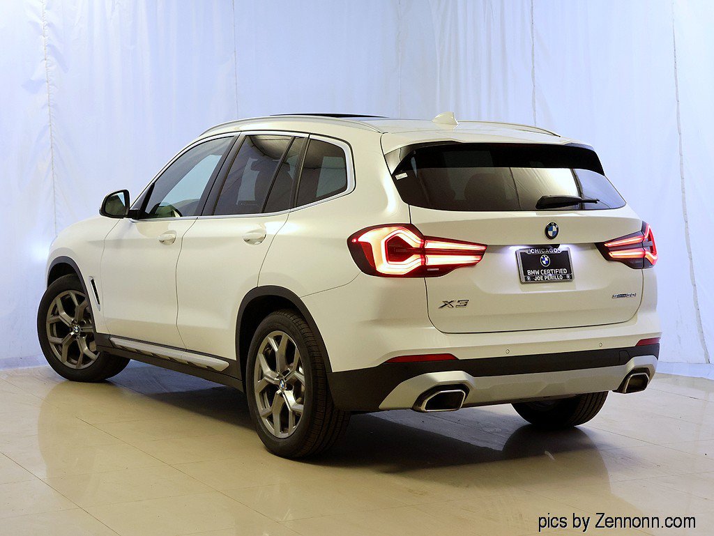 Certified 2024 BMW X3 sDrive30i w/ Premium Package RWD image 9