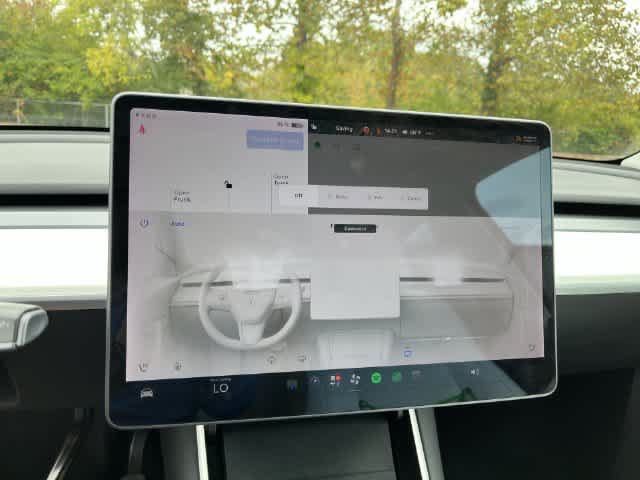 Used 2021 Tesla Model Y Long Range AWD/4WD image 28
