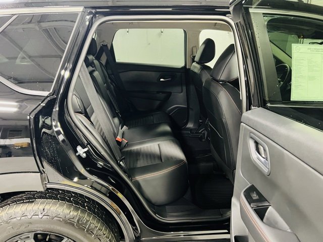 New 2026 Nissan Rogue SV image 25