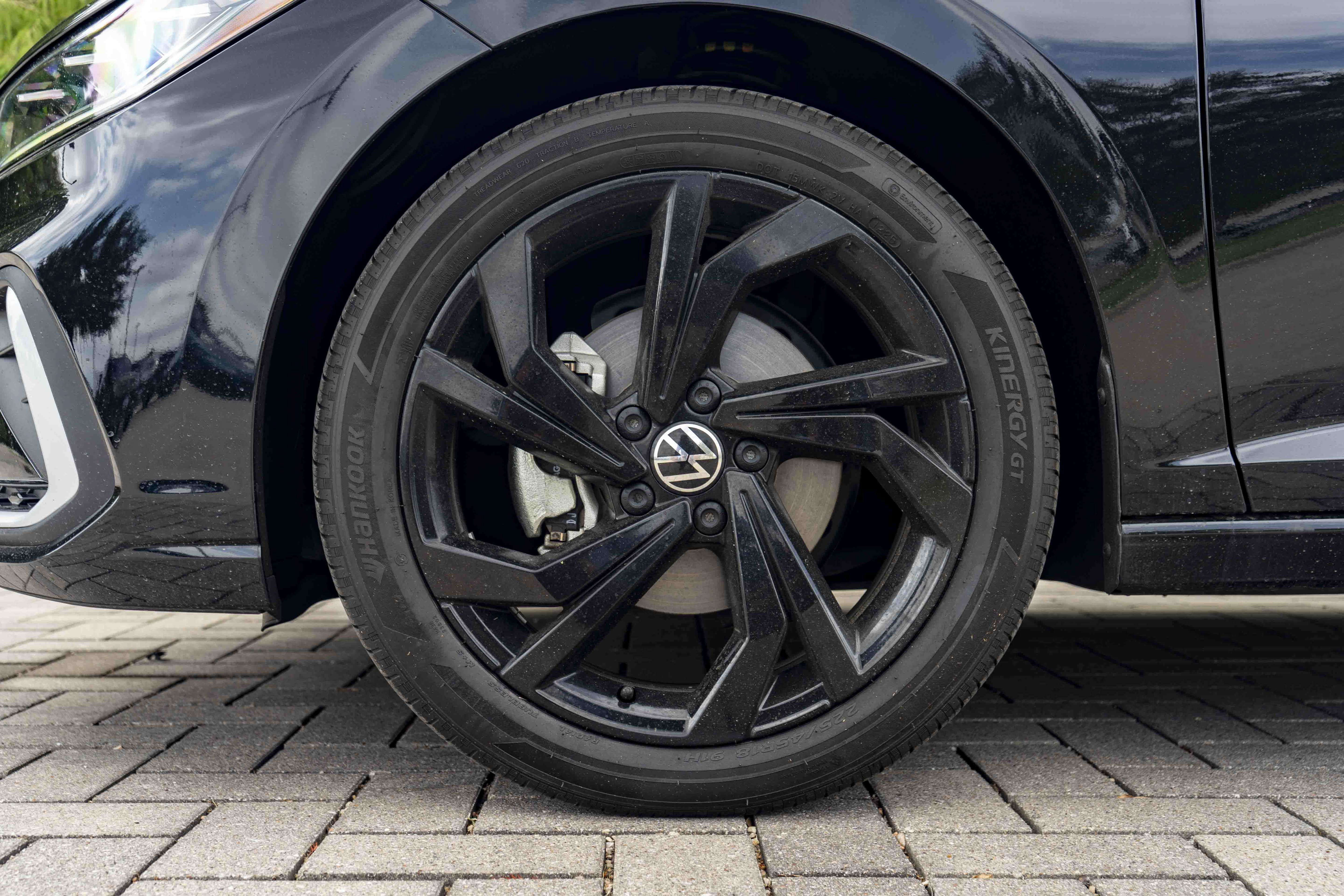 Certified 2026 Volkswagen Jetta SE w/ Black Wheel Package FWD image 13
