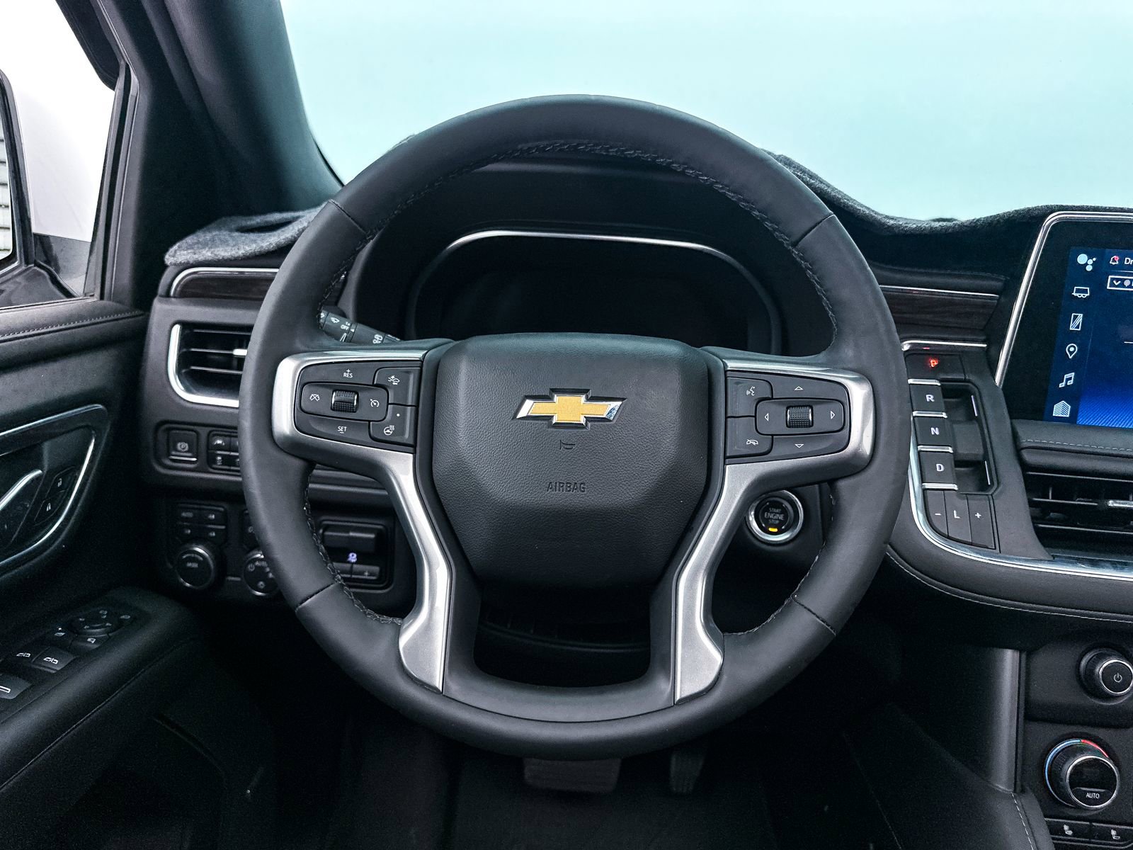 Used 2024 Chevrolet Tahoe LT w/ LT Signature Package AWD/4WD image 30