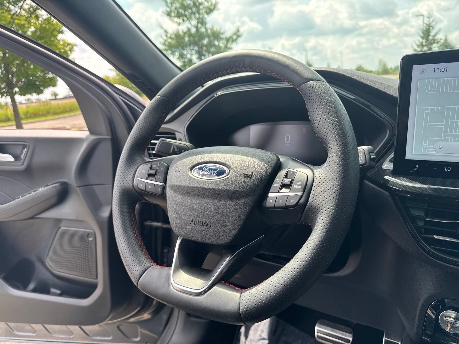 Used 2023 Ford Escape ST-Line w/ Tech Pack #1 AWD/4WD image 19