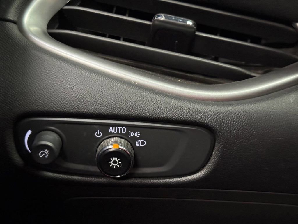 Used 2019 Chevrolet Malibu LS image 33