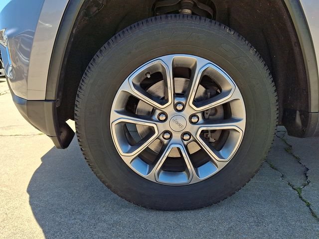 Used 2016 Jeep Grand Cherokee Limited AWD/4WD image 28
