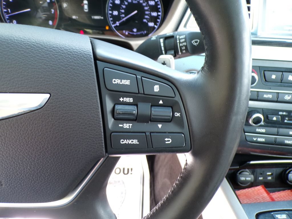 Used 2015 Hyundai Genesis 3.8 w/ Option Group 02 AWD/4WD image 31