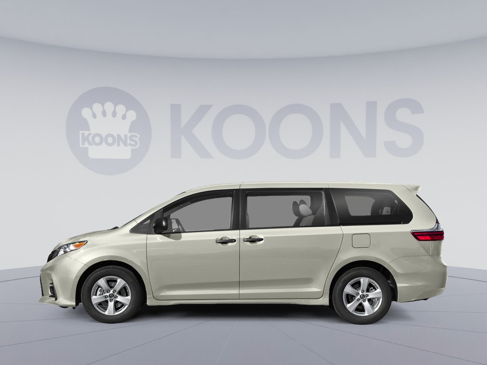 Used 2020 Toyota Sienna XLE w/ XLE Navigation Package FWD image 4