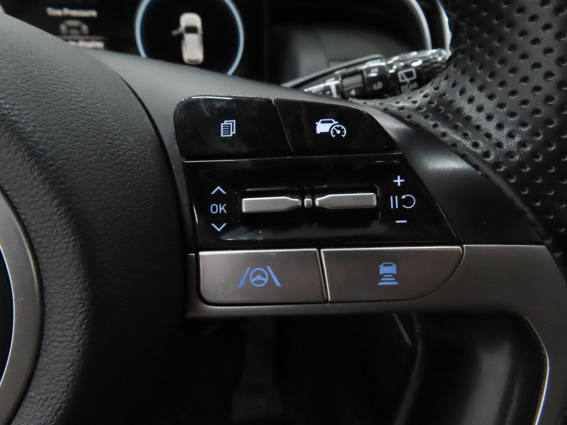 Used 2022 Hyundai Tucson SEL w/ Convenience + Premium Package FWD image 14