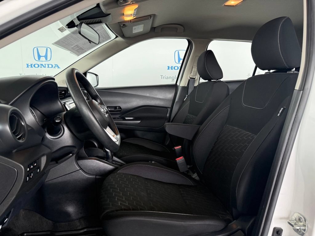 Used 2022 Nissan Kicks S FWD image 8
