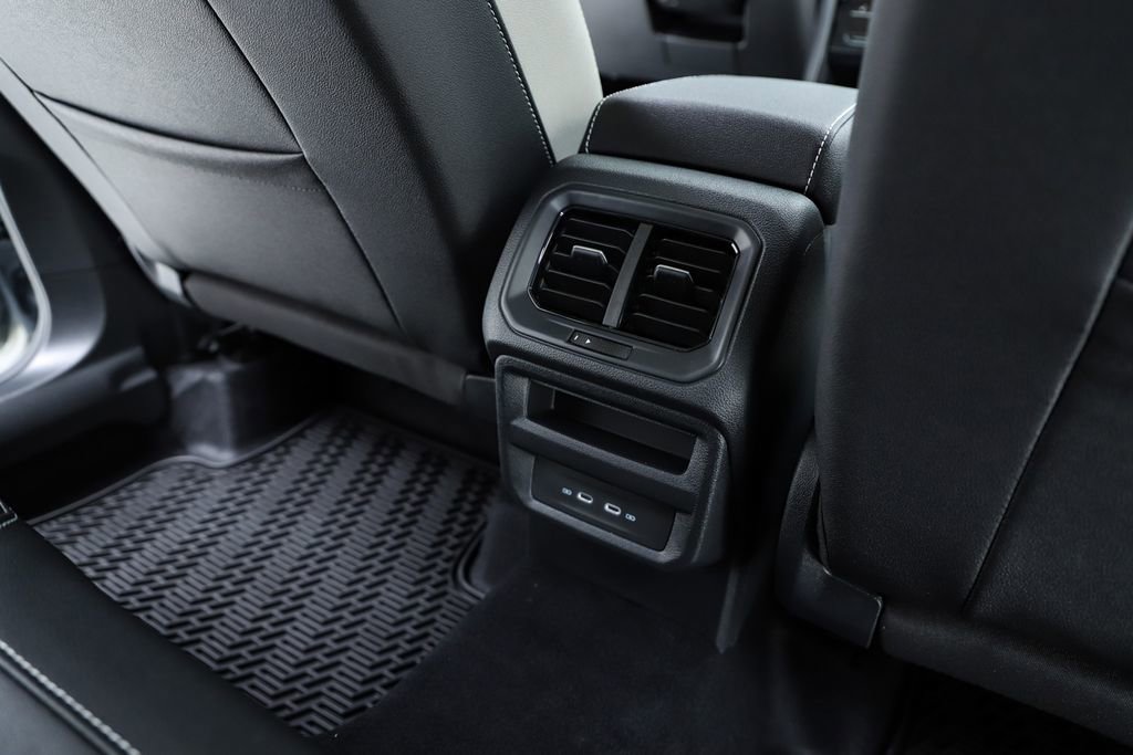 New 2026 Volkswagen Taos SE image 74