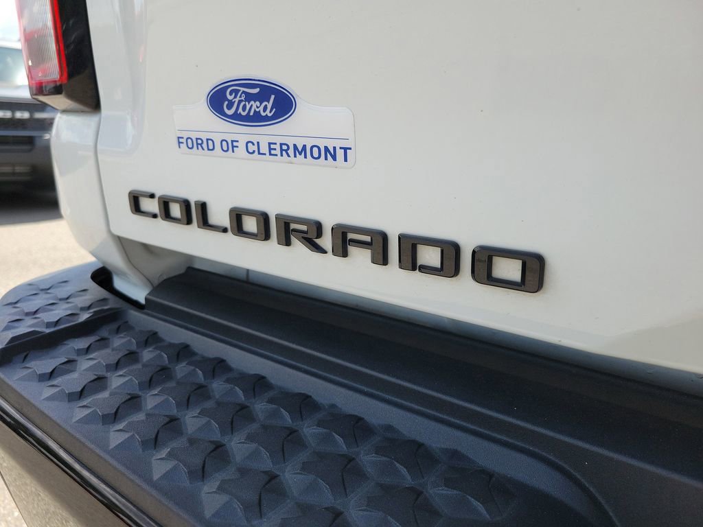 Used 2023 Chevrolet Colorado Trail Boss w/ Technology Package AWD/4WD image 9