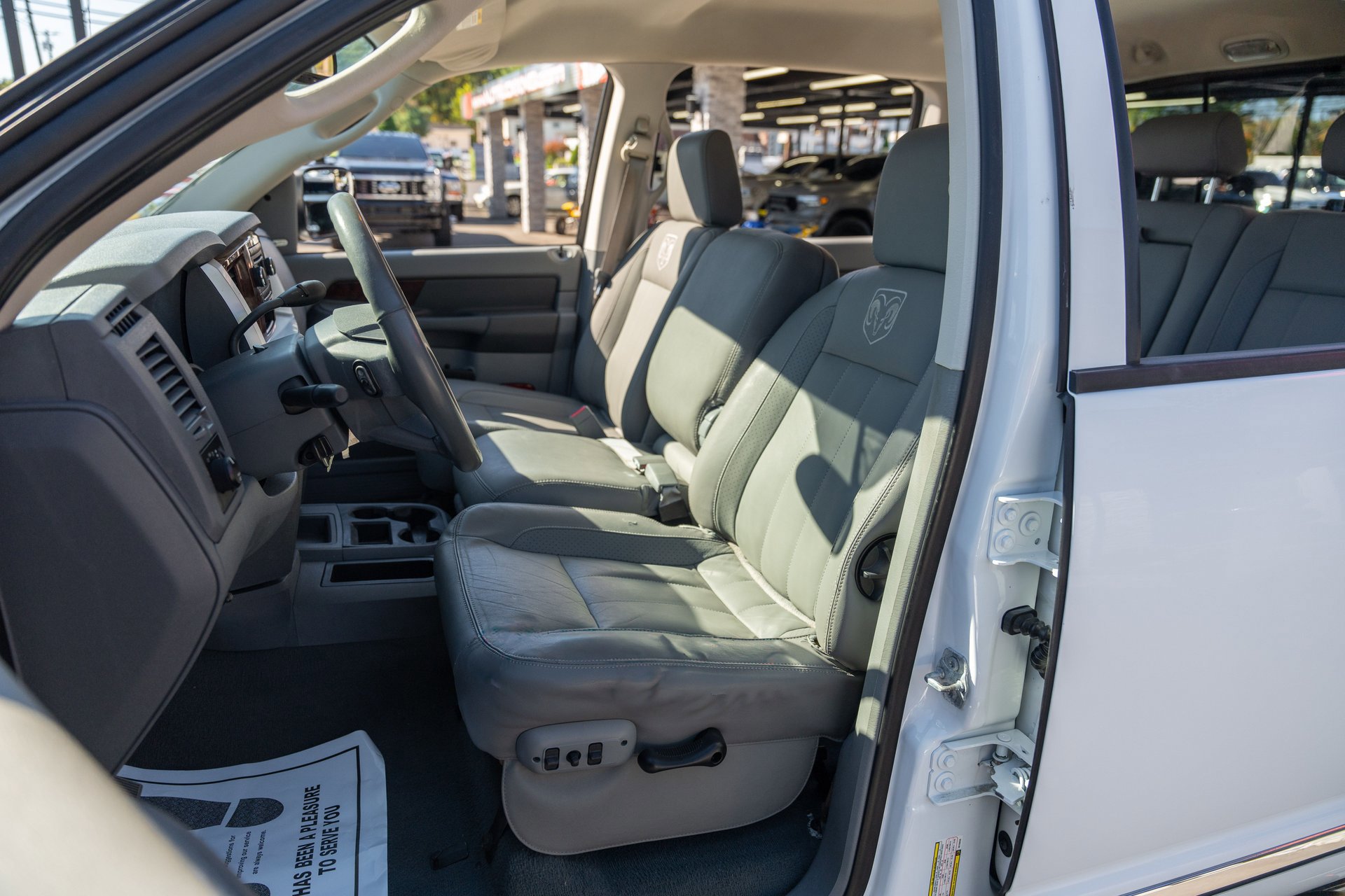 Used 2008 Dodge Ram 3500 Truck Laramie image 33