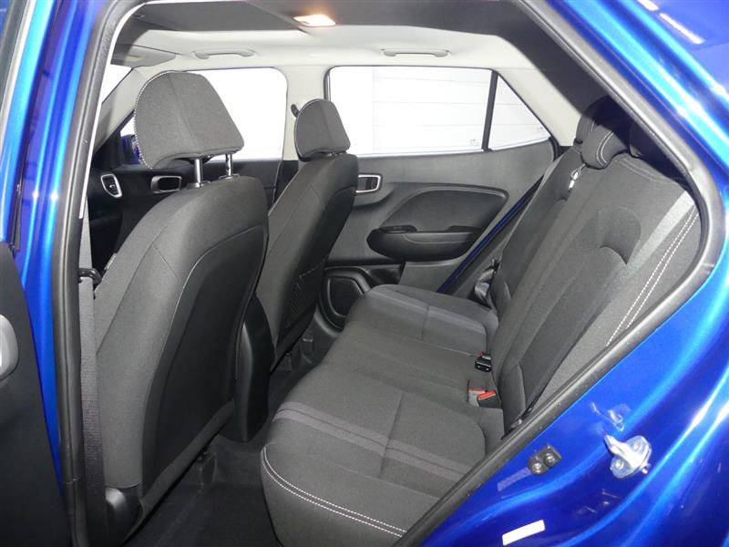 Used 2022 Hyundai Venue SEL FWD image 27