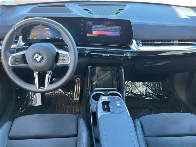 Used 2025 BMW X2 xDrive28i w/ Technology Package image 18