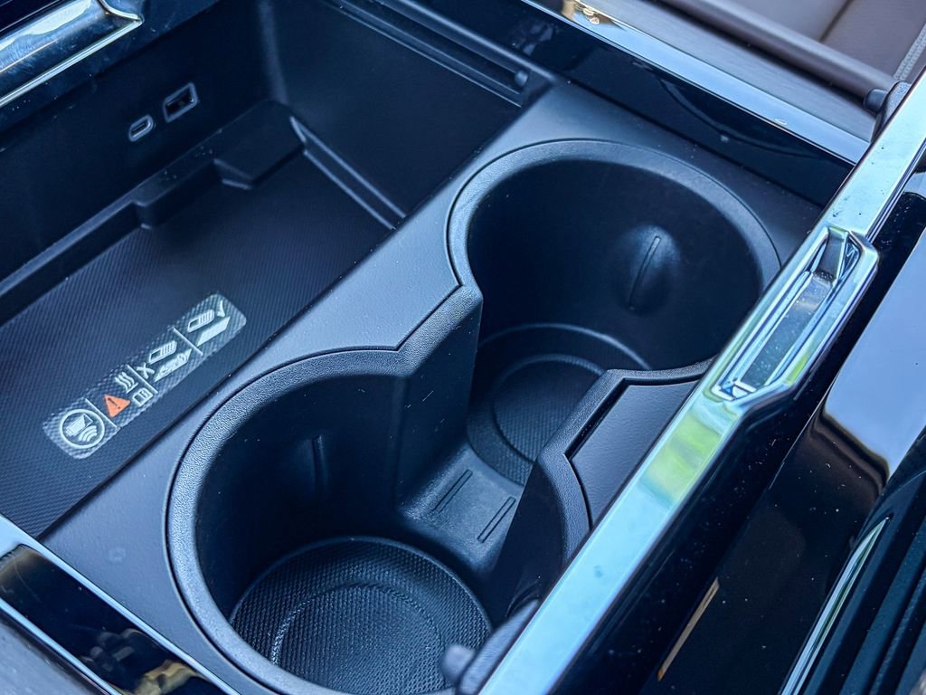 Used 2026 GMC Yukon Denali Ultimate w/ LPO, Floor Liner Package image 33