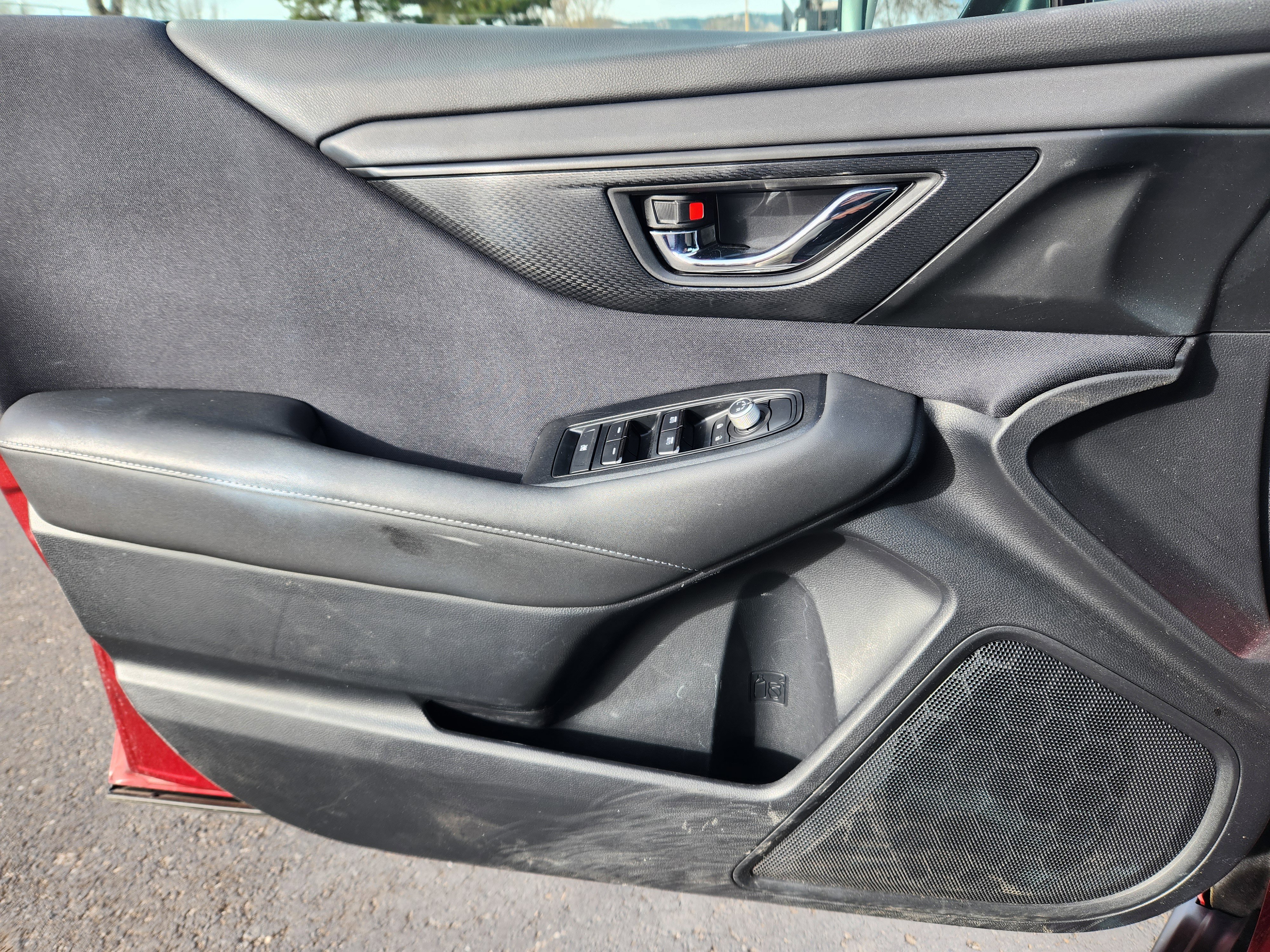 Used 2020 Subaru Outback Premium image 12