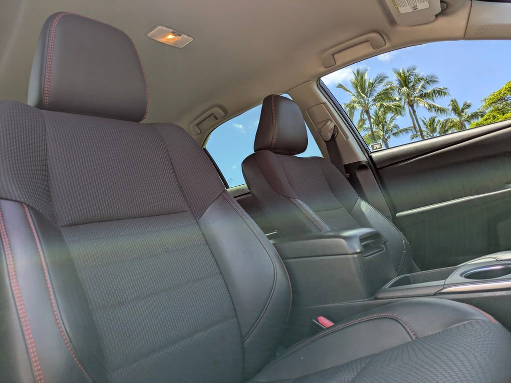 Used 2017 Toyota Camry SE image 15