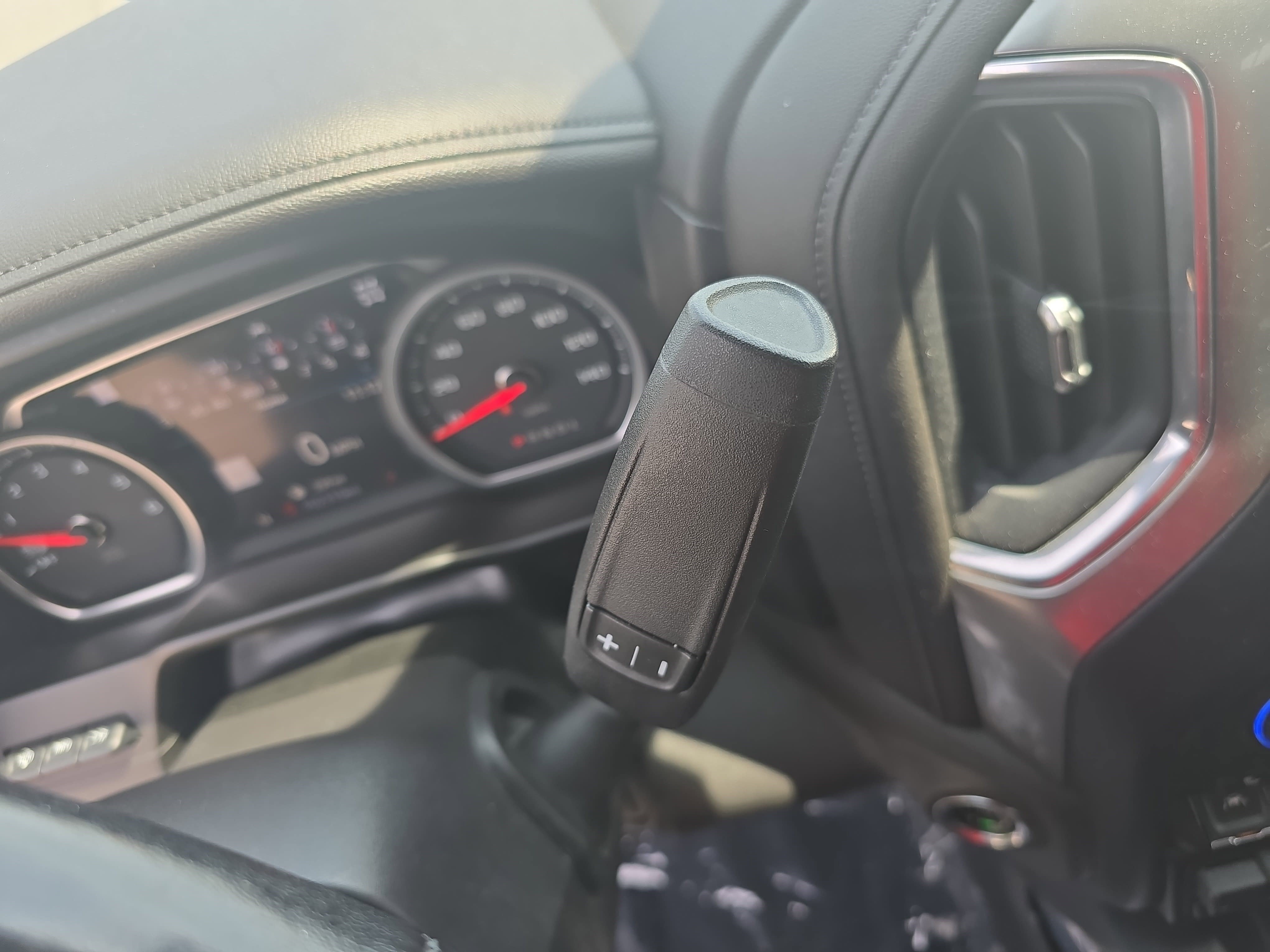 Used 2019 Chevrolet Silverado 1500 LTZ w/ LTZ Plus Package AWD/4WD image 24