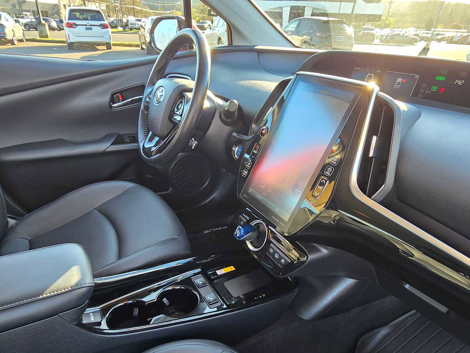 Used 2020 Toyota Prius Prime XLE image 11