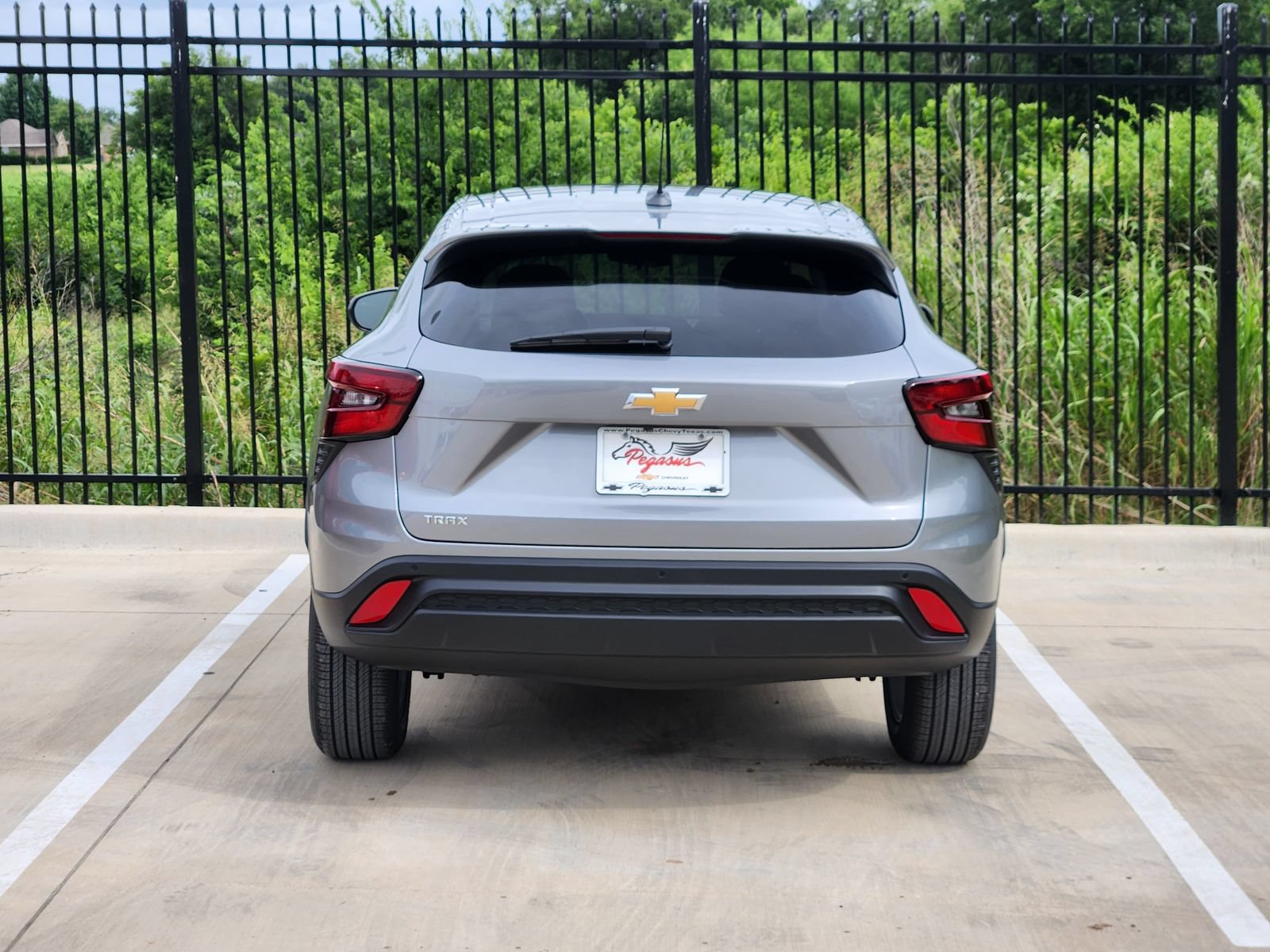 New 2026 Chevrolet Trax LS w/ LS Convenience Package FWD image 8