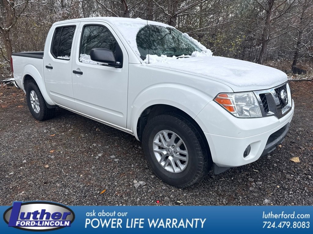 Used 2018 Nissan Frontier SV image 1