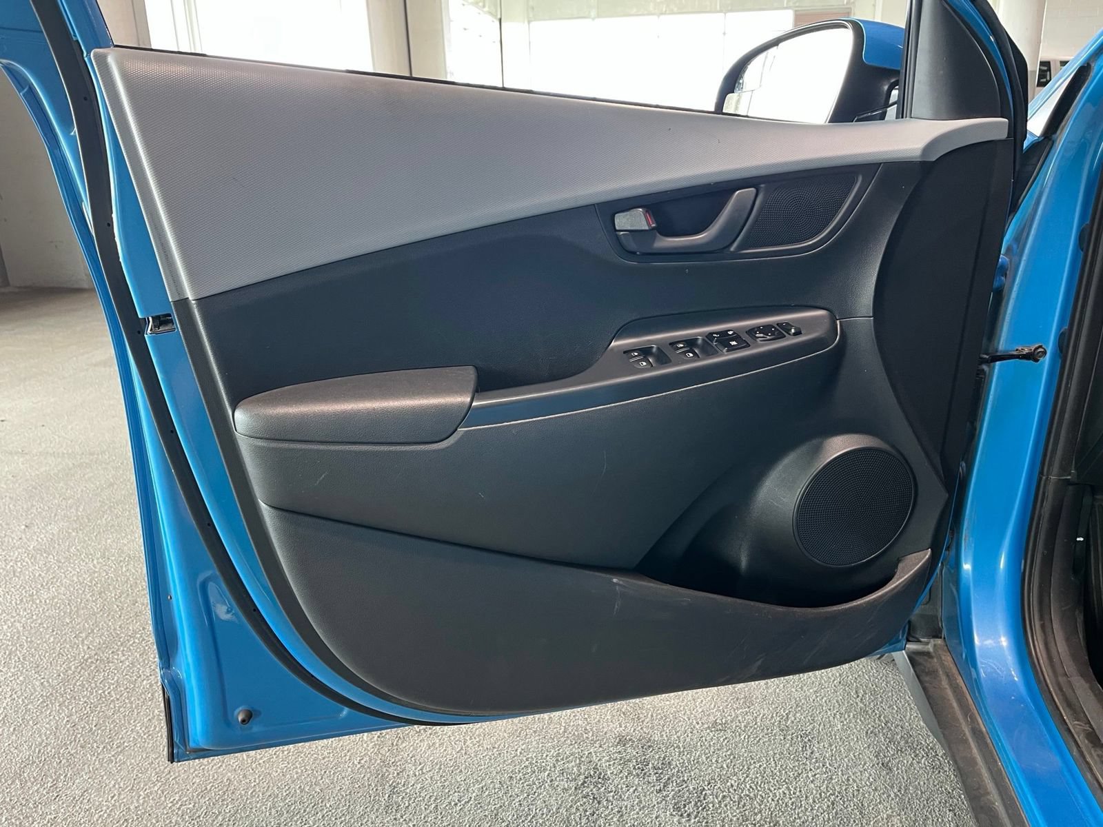 Used 2019 Hyundai Kona SE FWD image 15