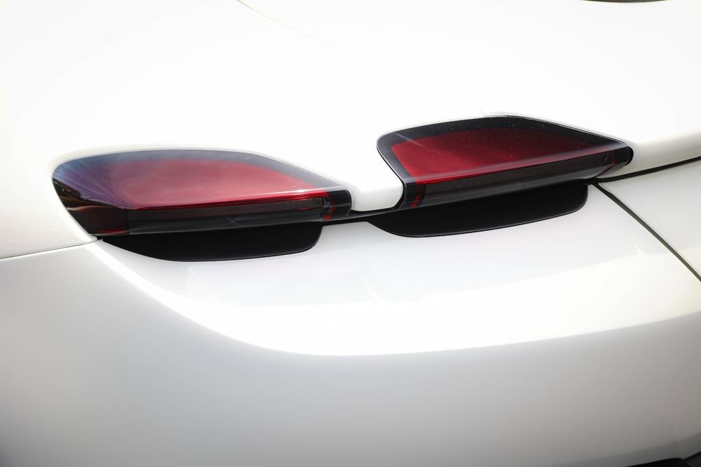 Certified 2021 Ferrari Roma RWD image 18