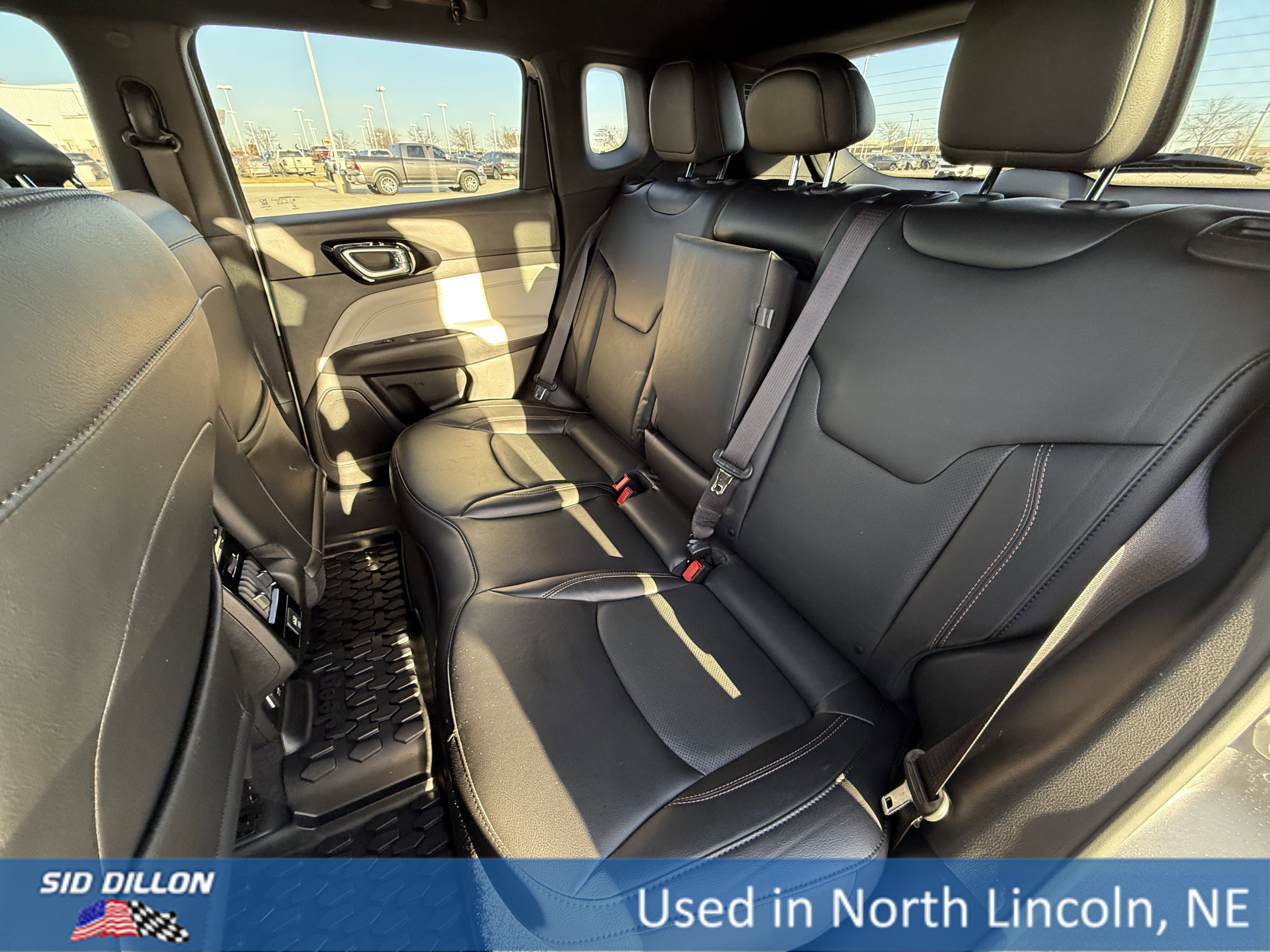 Used 2023 Jeep Compass Limited image 19