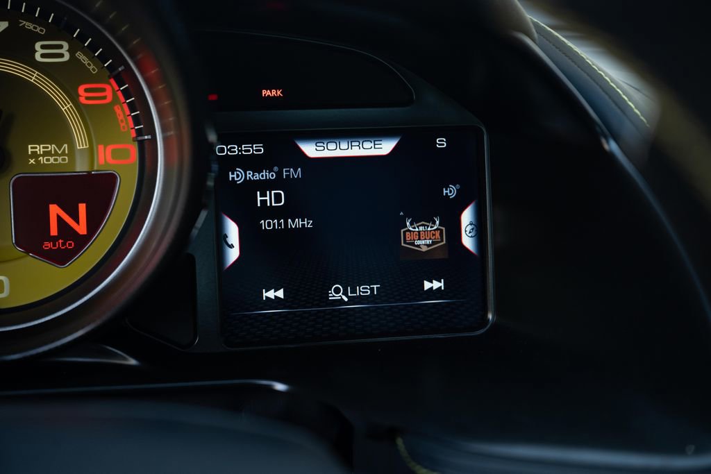 Used 2020 Ferrari 812 Superfast image 40