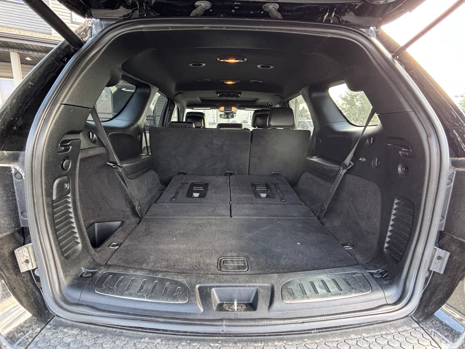 Used 2018 Dodge Durango R/T w/ Technology Group AWD/4WD image 5