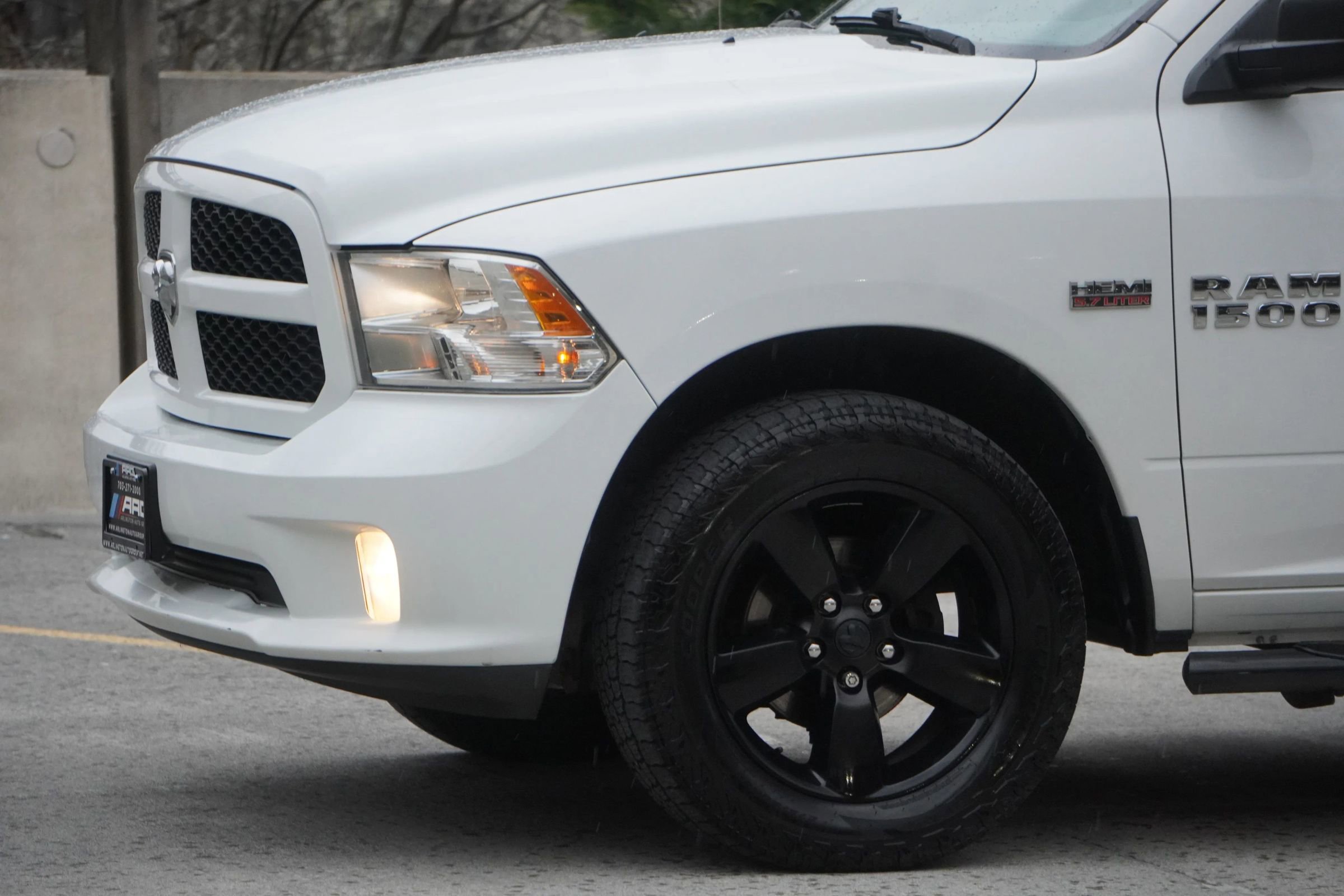 Used 2016 RAM 1500 Express AWD/4WD image 5