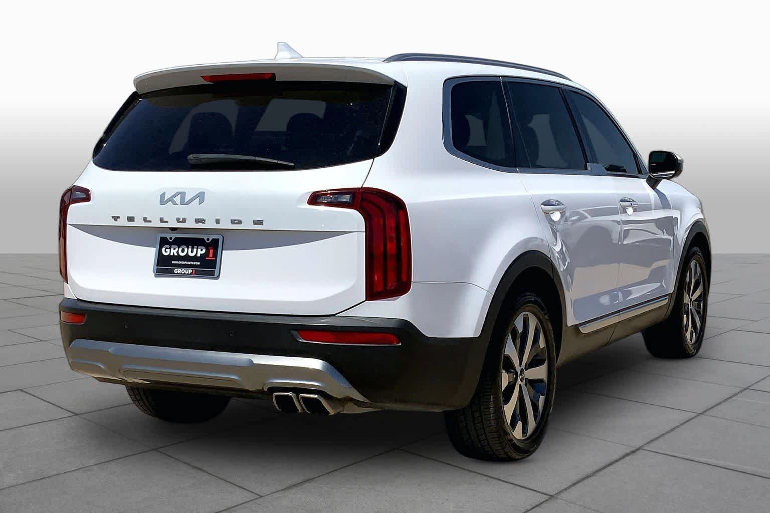 Certified 2022 Kia Telluride S FWD image 12