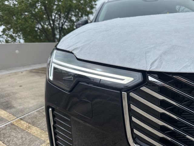 New 2026 Volvo XC90 B6 Ultra w/ Protection Package image 10