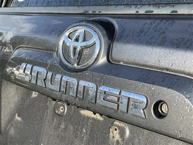 Used 2016 Toyota 4Runner SR5 image 11