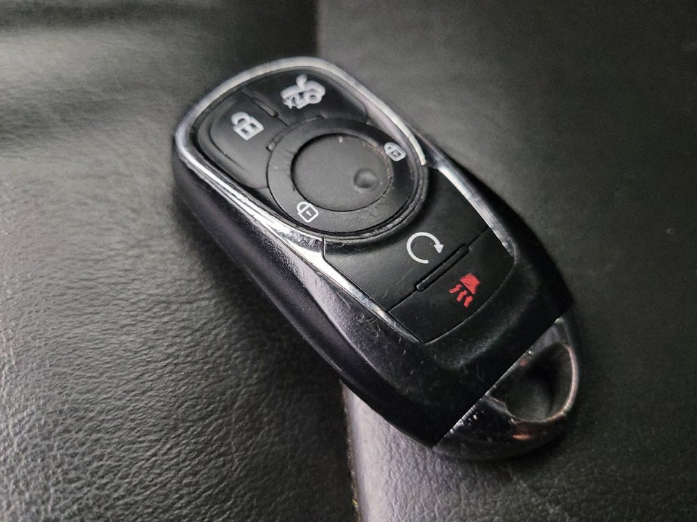 Used 2019 Buick Encore Essence image 32