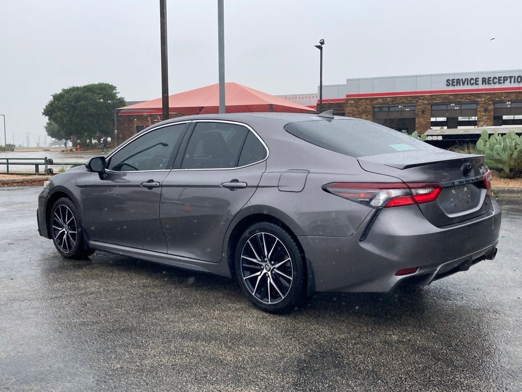 Used 2023 Toyota Camry SE w/ Convenience Package image 7