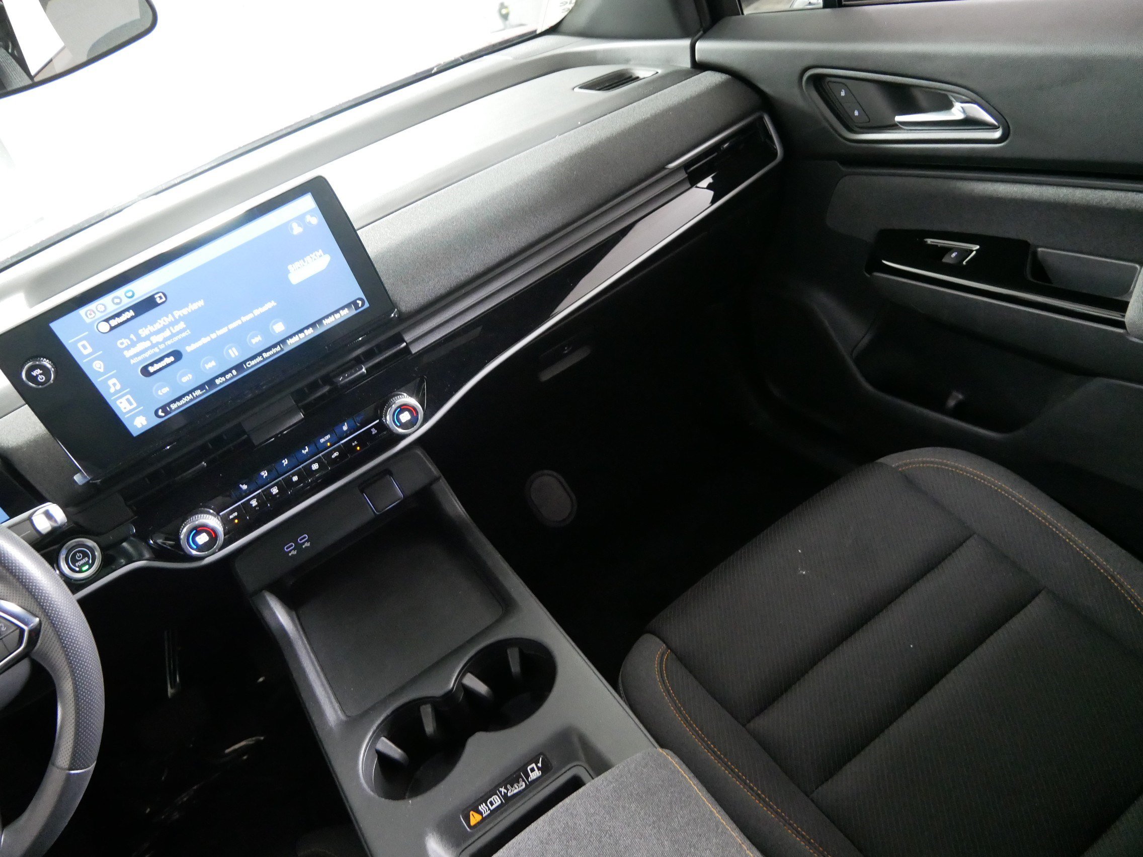 Used 2024 Honda Prologue EX image 11