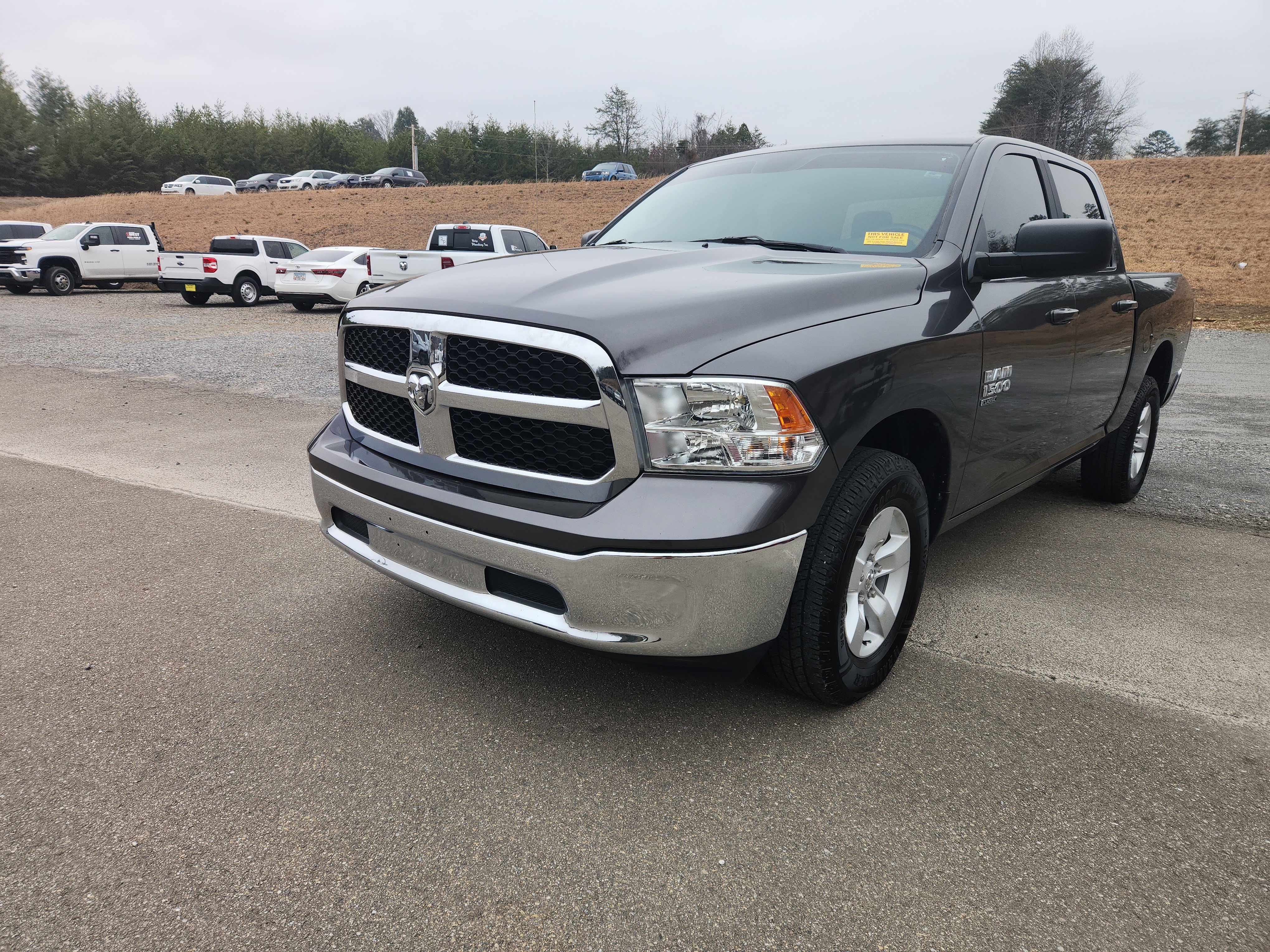 Used 2021 RAM 1500 Classic SLT image 7