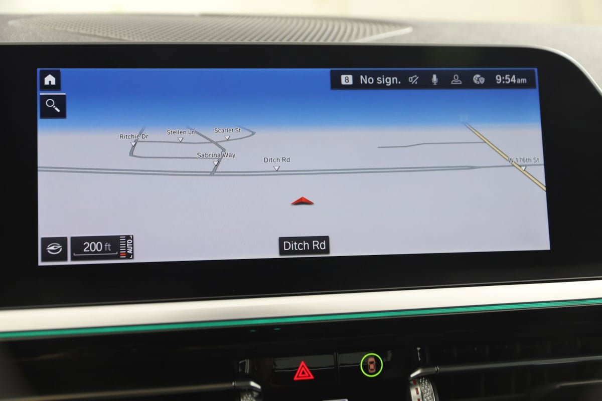 Used 2022 BMW Z4 M40i w/ Premium Package RWD image 9