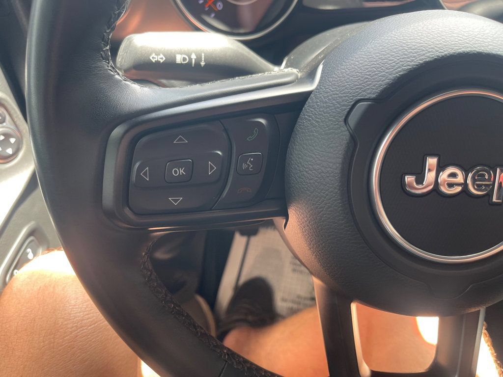 Used 2022 Jeep Wrangler Sport AWD/4WD image 16