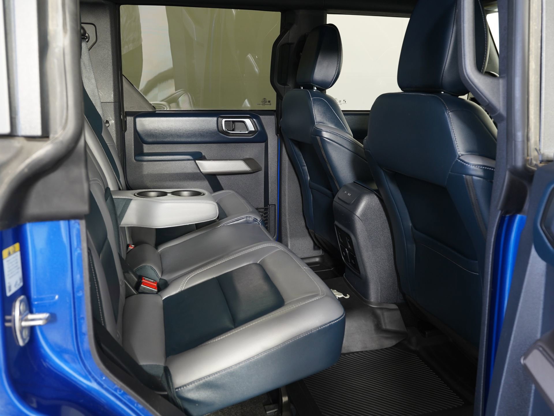 Used 2021 Ford Bronco First Edition AWD/4WD image 8