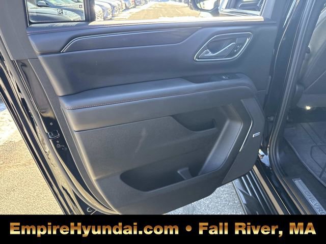 Used 2024 Chevrolet Suburban RST w/ Sport Performance Package image 18