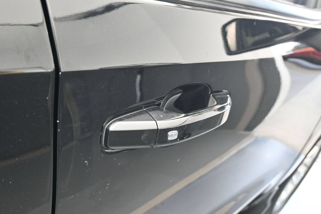 Used 2024 Chevrolet Silverado 1500 LT RWD image 48
