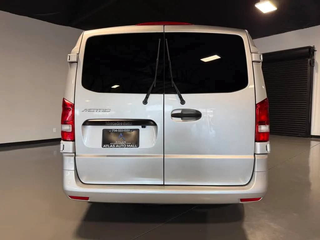 Used 2017 Mercedes-Benz Metris Passenger w/ Driver Efficiency Package image 5
