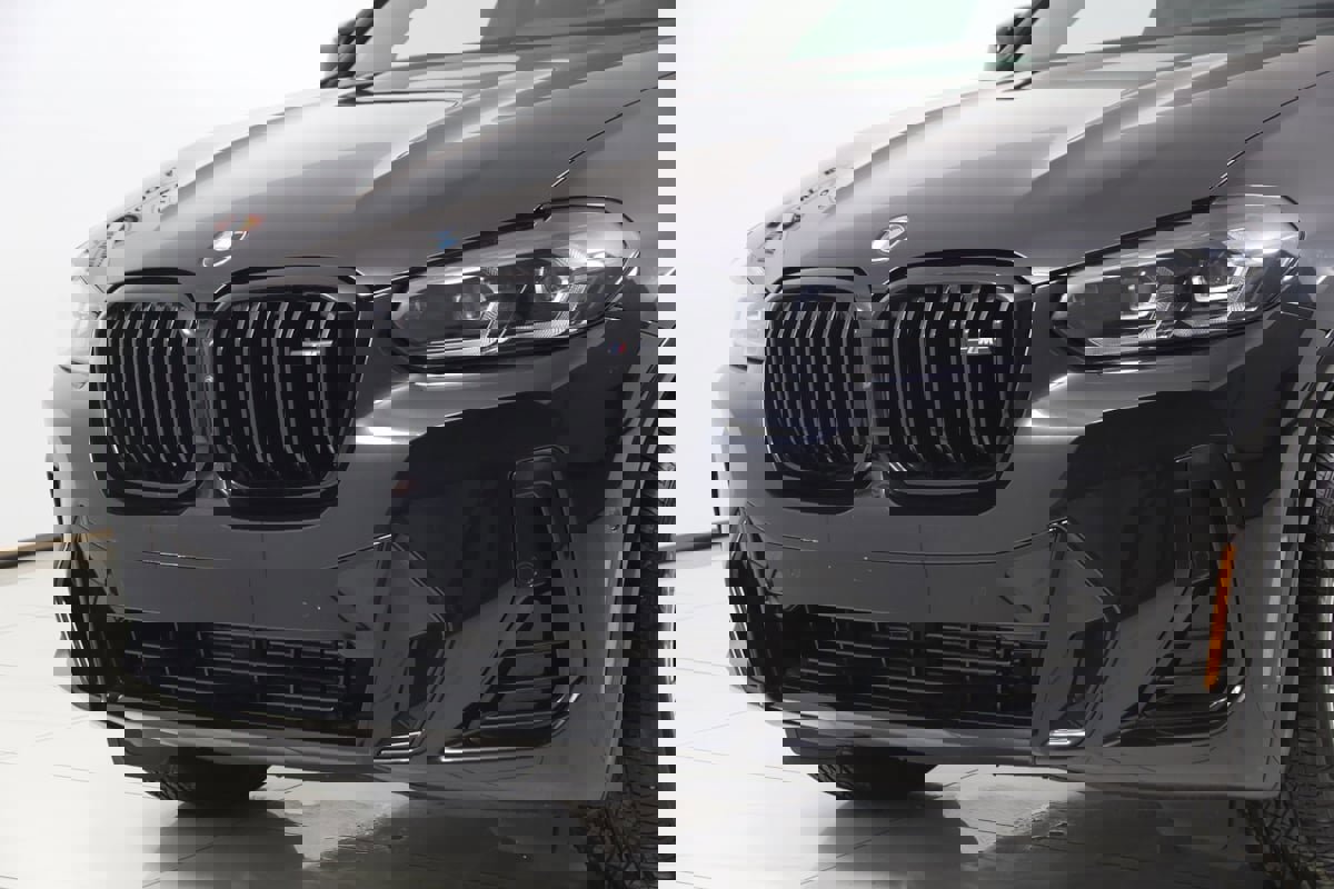 Used 2023 BMW X4 M40i w/ Premium Package image 61