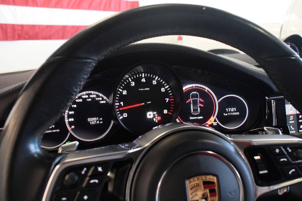 Used 2018 Porsche Panamera 4 AWD/4WD image 63