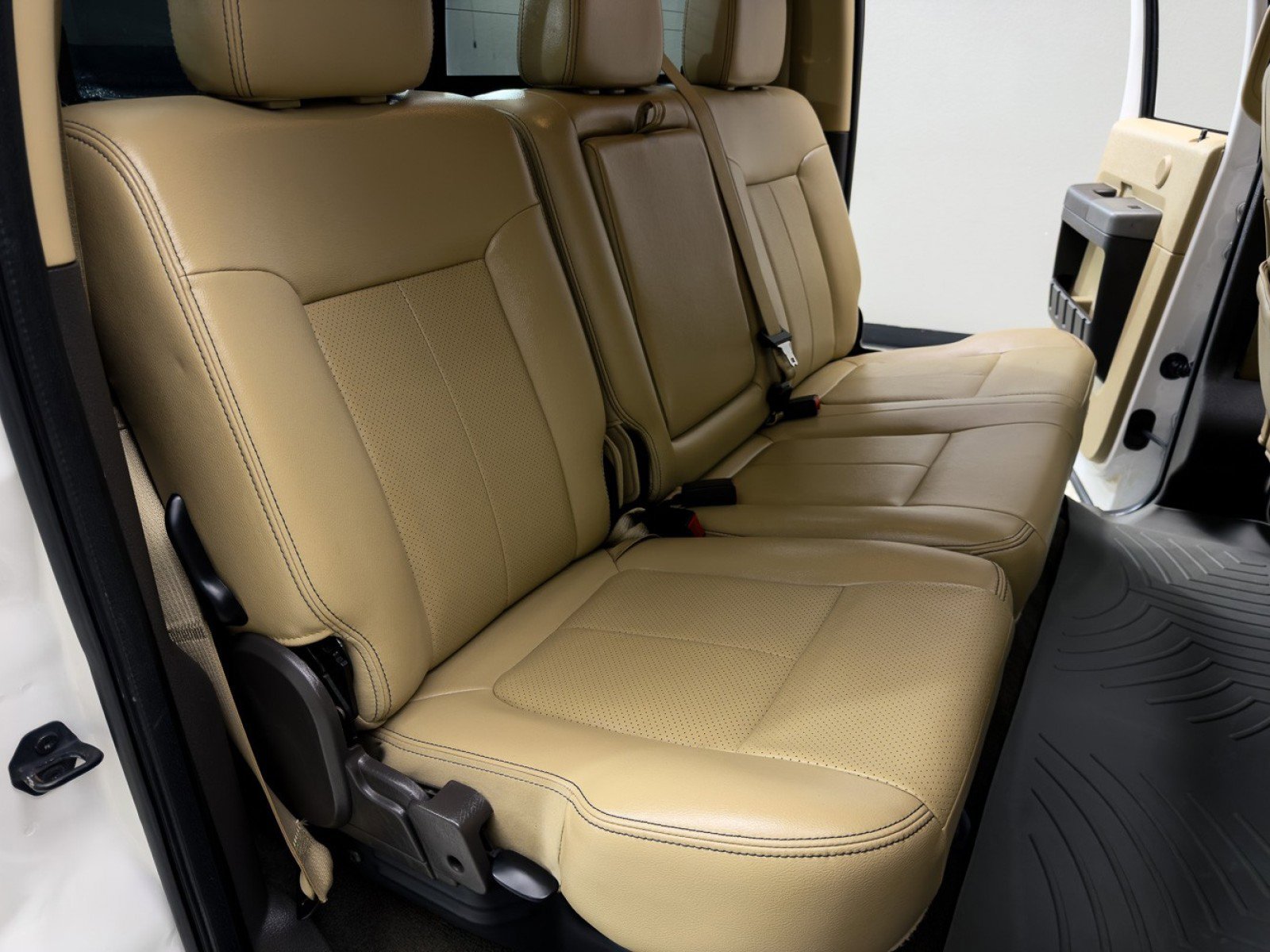 Used 2012 Ford F350 Lariat w/ Lariat Ultimate Pkg image 19