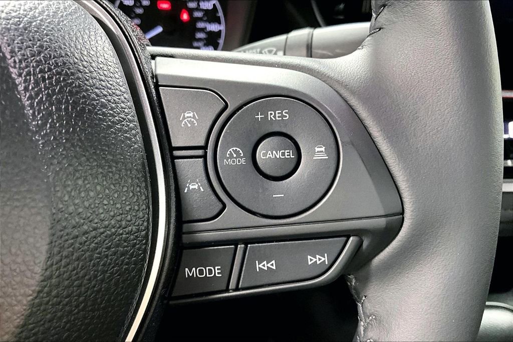 Used 2025 Toyota Corolla SE image 23