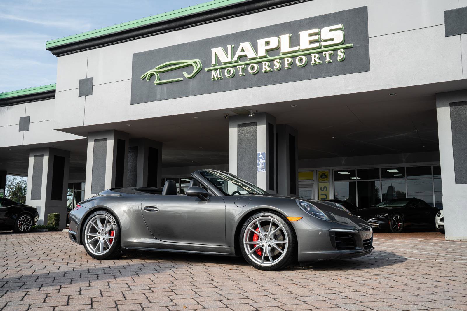 Used 2018 Porsche 911 Carrera 4S image 37